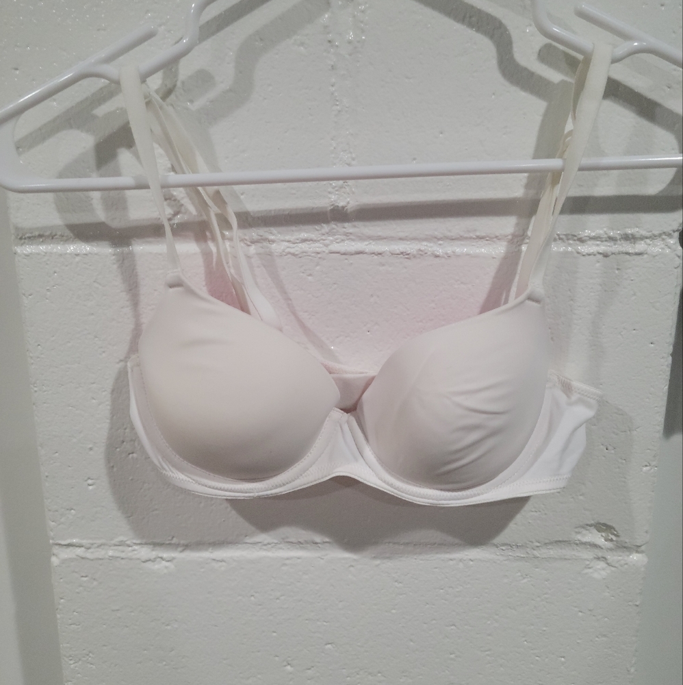 Teenager bra with underwire